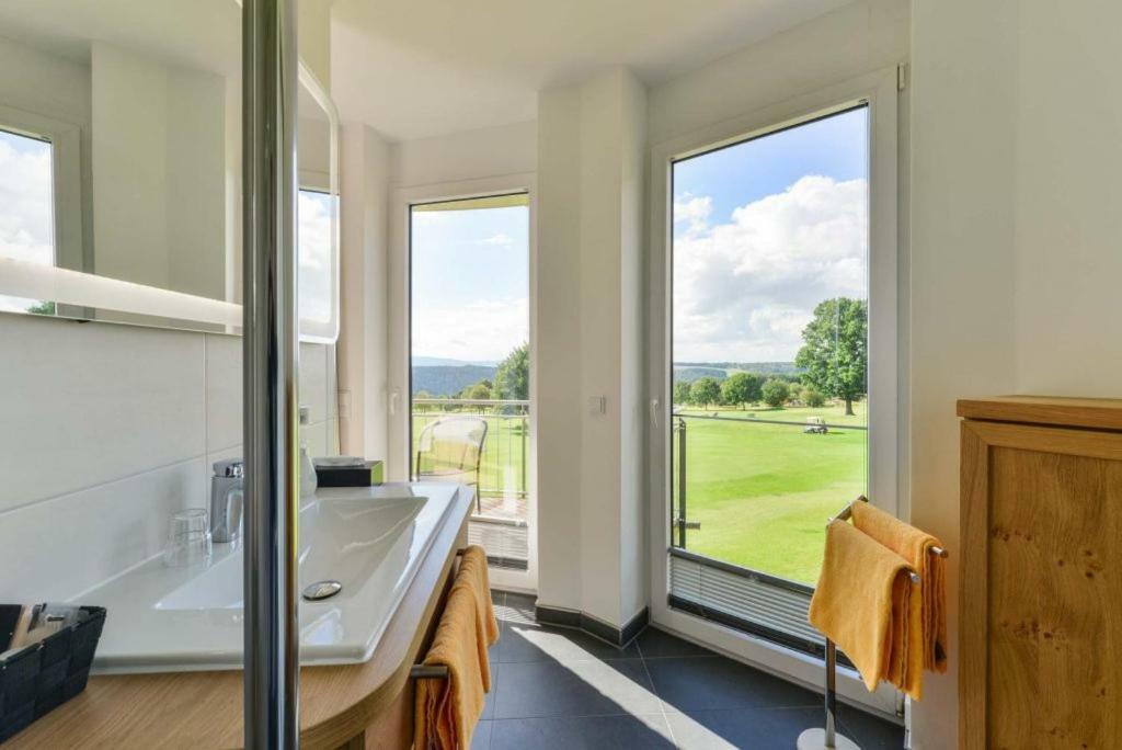 Hotel & Golfrestaurant Gut Wissmannshof Staufenberg  Ngoại thất bức ảnh