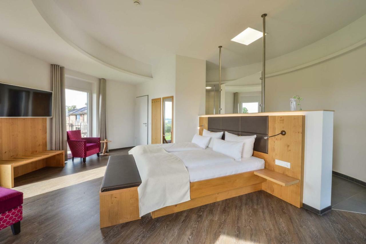 Hotel & Golfrestaurant Gut Wissmannshof Staufenberg  Ngoại thất bức ảnh
